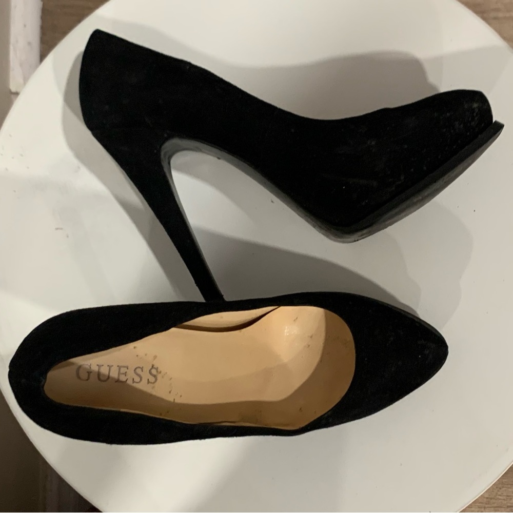 GUESS ‘Amazed’ suede pump - Picture 5 of 7